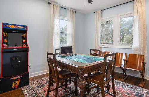 Camellia House - 6 minutes to MCRD Parris Island Graduation Family Friendly, Beach Pass Included, Renovated - Photo 10