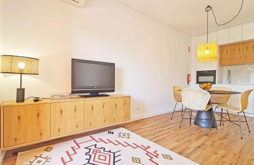 Apt MC - with pool - Photo 13