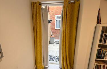 Ground Floor Apartment with Private Garden - Near Victoria Park - Foto 31