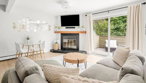 Bright & Modern - King Suite - Creekside Trail - Photo 3