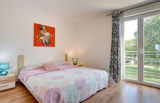 Villa with Swimming Pool, Volleyball Court & Hot Tub, near Rovinj - Foto 3