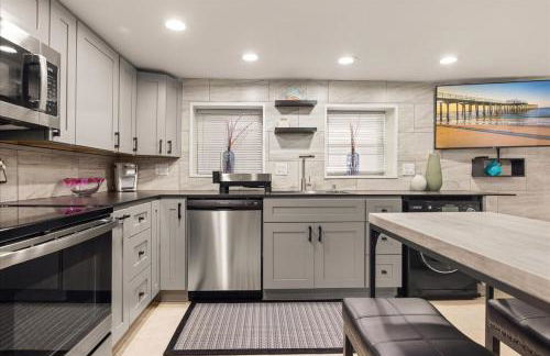 Modern Garden Apartment Steps to the Beach - Foto 8