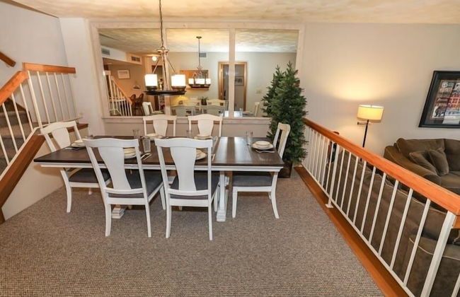 Seven Springs 2 BR Deluxe Condo with Mountain Views by RedAwning - Foto 16