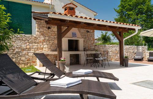 Villa Natasha - charming Istrian villa with private heated pool - Foto 7