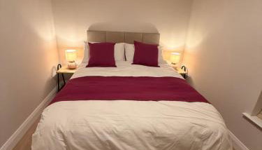 Modern Entire Home steps from the Train Station - Foto 5