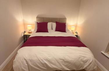 Modern Entire Home steps from the Train Station - Foto 5