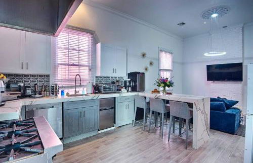 Five BR - Sleeps 10! Steps from French Quarter - Foto 34