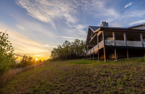 Mountain Top Escape w Hot Tub, Fireplace and Views - Foto 11