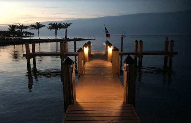 5 Beautiful 4 Bed 3 Bath Pool Home w Free Dock - Foto 3