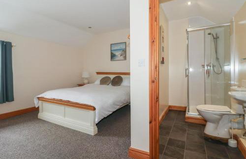 Daisy Nook - Photo 13