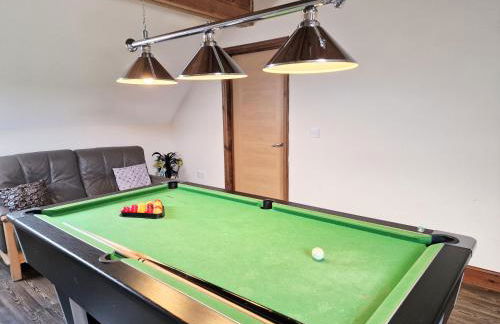 Lbtie Lodge with Two Private Hot Tubs - Fife - Loch Leven - Lomond Hills - Photo 33