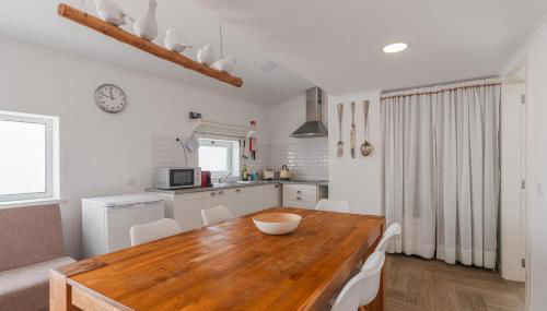 Between Mountain And Sea - Foto 4