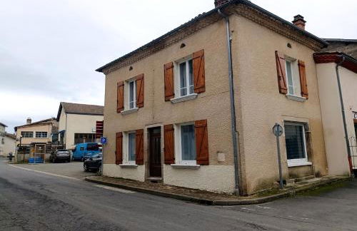 Charmante maison familiale au cœur du village - Foto 2