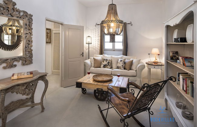 Rock Villas - Emporio | Pool, Jacuzzi, Castle View - Foto 53