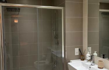 New London 2-Bedroom 2-Bath Apartment- Contractors and Long Stays Dis-Count - Foto 25