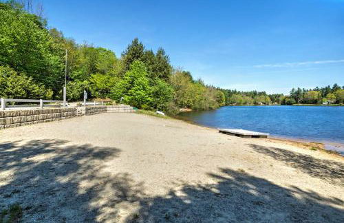 Breathtaking Newbury Cottage with Deck on Chalk Pond - Foto 25