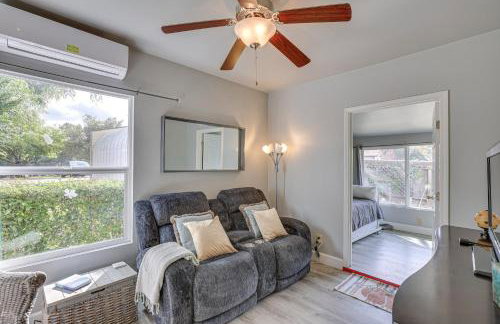 2 Mi to Dtwn Atascadero! Cozy Cottage with Yard - Foto 2