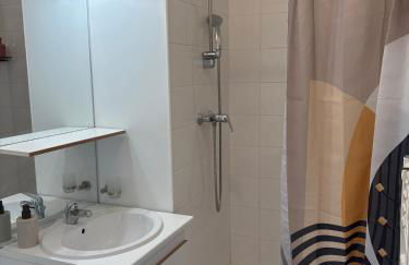 Petit chez moi avec parking - Photo 22