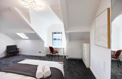 Aura - Elegant Retreat in Prime Leeds Location! - Foto 50