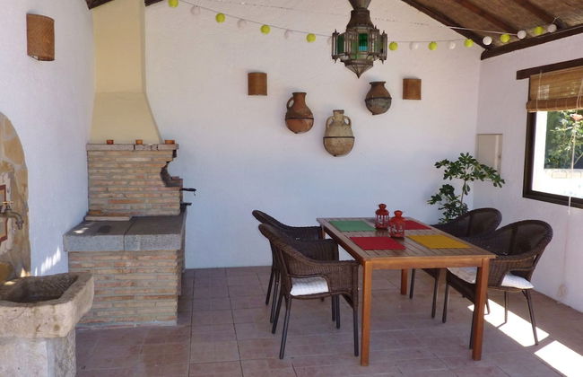 Leisure Meets Tranquility in Beautiful Villa Near Forest - Foto 7