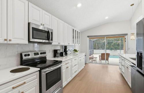 The Seasons Retreat 5BR Oasis with Private Pool - Foto 15