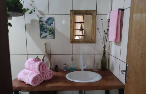 Rosa dos Ventos Chalés - Foto 15