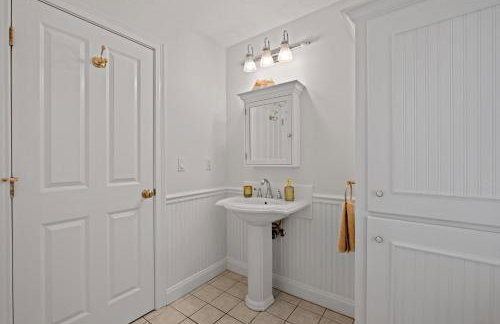 Luxury Riverfront Retreat Hot Tub, Game Room, Gym - Foto 37