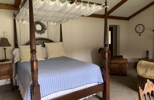 Alpine Lakeside Manor - Photo 5