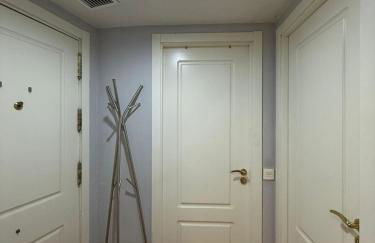 Enjoy the sun and pool in this fabulous apartment - Foto 19