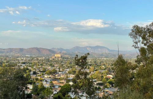 Colorful El Cajon Gem Deck, Garden and Valley Views - Foto 44