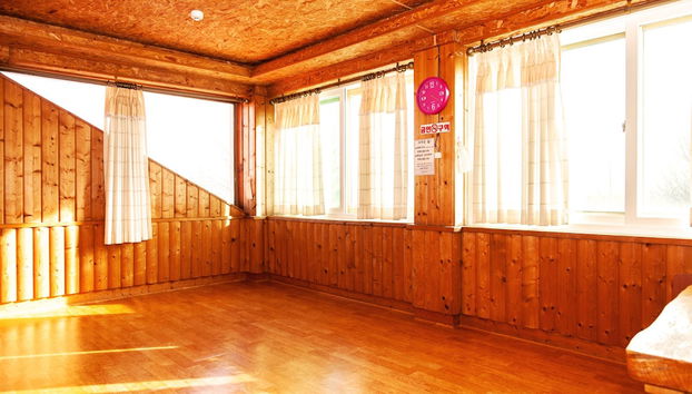 Sunrise Pension - Foto 3, Habitación