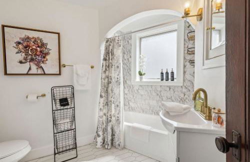 Enchanted Castle - Your Royal Getaway Awaits - Foto 37