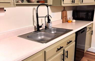 Creekside Cottage, Private, Peaceful, Cozy Escape - Foto 12