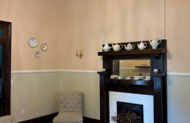 Victorian mini mansion near Lake Greenwood - Foto 24