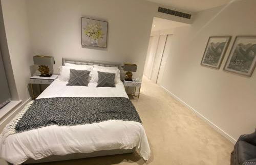 Marvelous 3 Bed Penthouse in KewBridge - Foto 7