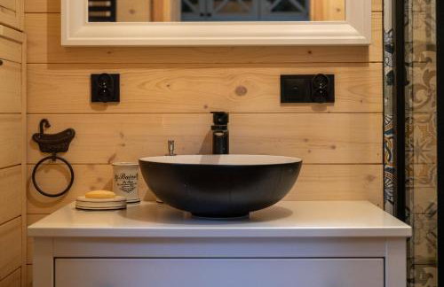 Modern Farmhouse Zegrze - Domek w lesie, Sauna, blisko Zalewu - by Rentujemy - Foto 29