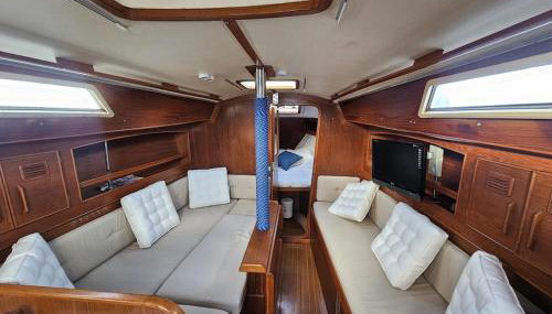 Velero Nadya - Foto 2