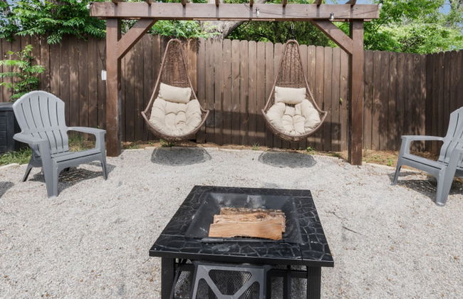 Stockyards- 4min Pet Friendly 3BR Luxe Gem - Foto 61