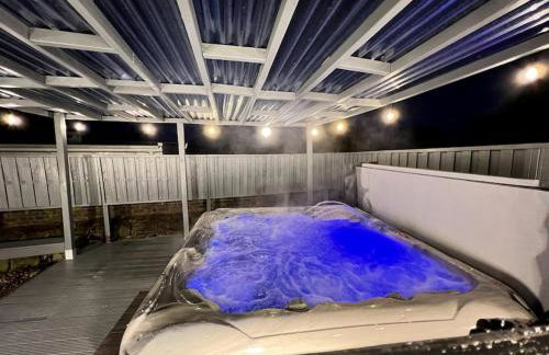 Numero Venti Aparthouse wifi parking Hot Tub Contractor and Group Friendly - Foto 21