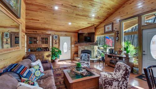 Mountain-View Cabin about 2 Mi to Downtown Clayton! - Foto 4