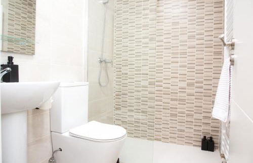 Elegante Apartamento LAUD1 - Nuevo/Familia/Wifi/TV - Foto 32