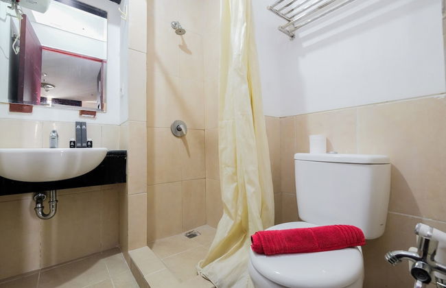 Comfort Living Studio Apartment At Mangga Dua Residence - Photo 8