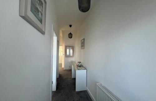 Greenwood South - Luxury beachfront home with log burner - Foto 35