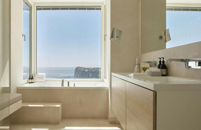 Villa in Tranquil Hillside Location - Foto 40