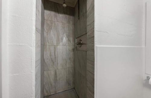 Chic City Retreat 93J For 2 - Foto 14