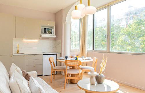 Stylish 1-Bedroom Apartment with Air Conditioning in Paris 17th - Foto 16