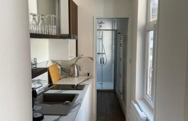 Appart POP 1 Centre ville calme avec parking public - Foto 8