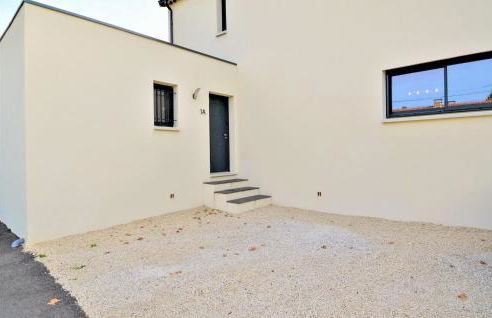 3 Bedroom Amazing Home In Montfavet - Photo 11