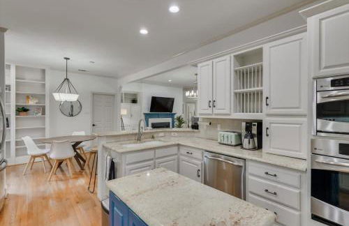 Amazing Luxury 5 Bedrooms Home with Private Pool - Foto 17