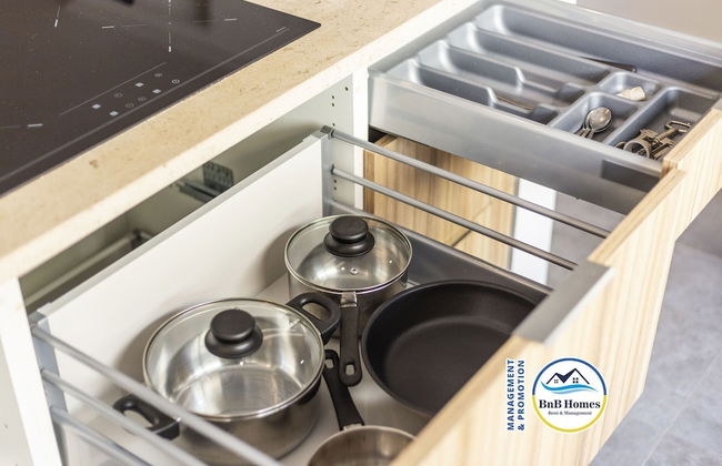 BnB Homes Elegant Apartment 50 m Walk From Beach - Foto 23